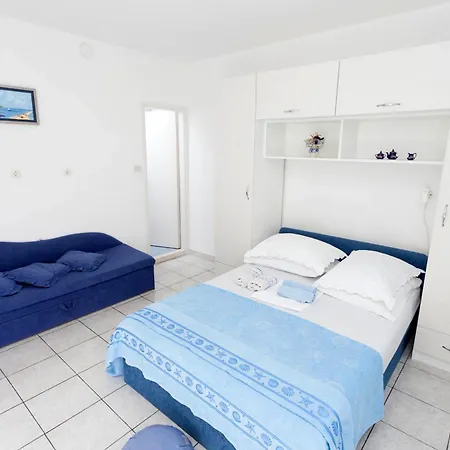 Apartment By The Sea Podgora, Makarska - 6671 *