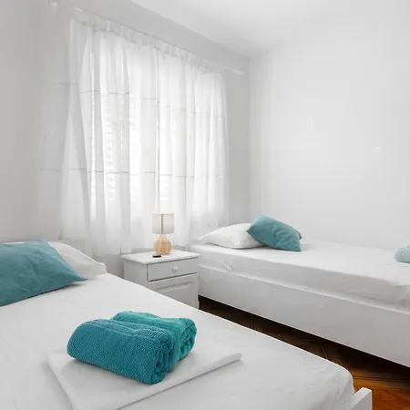 By The Sea Podgora, Makarska - 6671 Apartment *